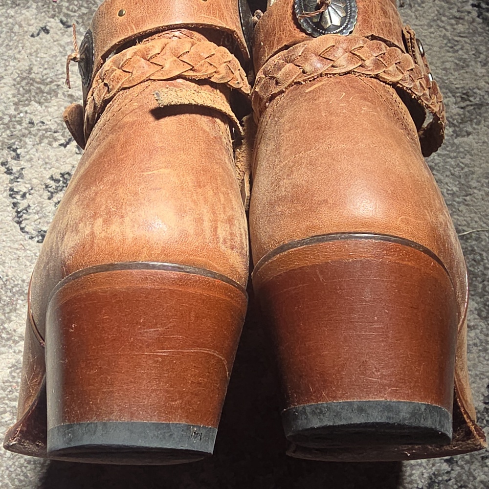 Shyanne Brown Embroidered Women’s Western Boots - Picture 7 of 11